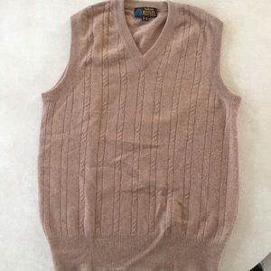 Men’s cashmere sweater vest